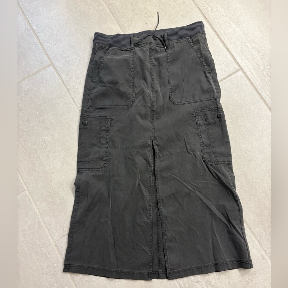 American Eagle Outfitters Charcoal Midi Skirt